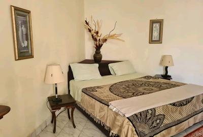 Serviced 1 Bed Apartment with En Suite at Links Road