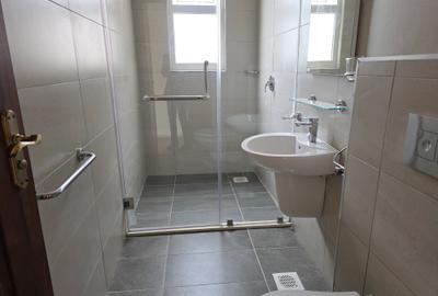 4 Bed Townhouse with Swimming Pool in Runda - 3