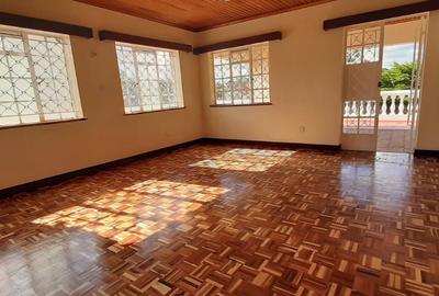 780 m² Commercial Property with Service Charge Included at Muthangari Rd
