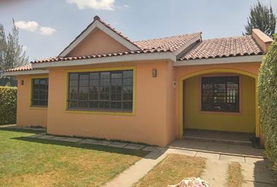 3 Bed House with En Suite in Mlolongo