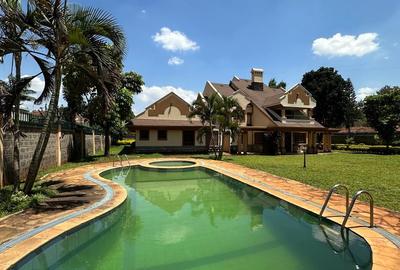 5 Bed House with En Suite in Runda - 3