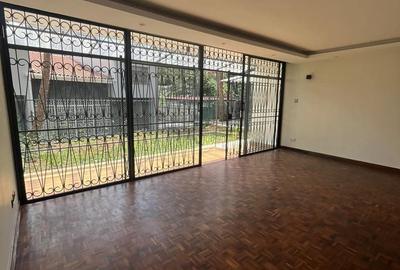 4 Bed Townhouse with En Suite in Westlands Area - 2