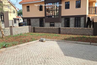 4 Bed Townhouse with En Suite at Rimpa - 3