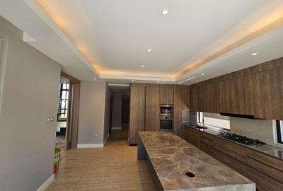 4 Bed Townhouse with En Suite in Runda - 3