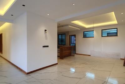 4 Bed Apartment with En Suite at Peponi Rd - 2