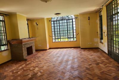 4 Bed Townhouse with En Suite at Ruaka Rd - 2