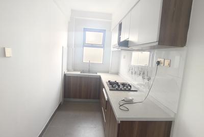 2 Bed Apartment with En Suite in Lavington