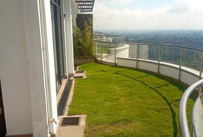 3 Bed Apartment with En Suite in Westlands Area