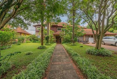 4 Bed Townhouse with En Suite in Kitisuru - 2
