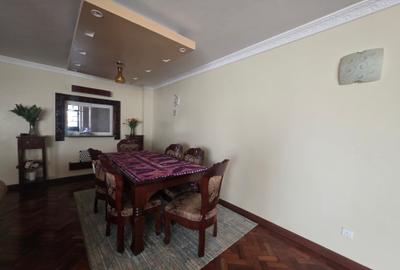 4 Bed Apartment with En Suite at Henred Avenue - 3