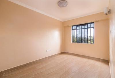 2 Bed Apartment with En Suite in Naivasha Road - 4