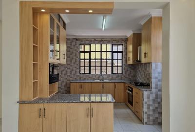 4 Bed Apartment with En Suite in Ngong