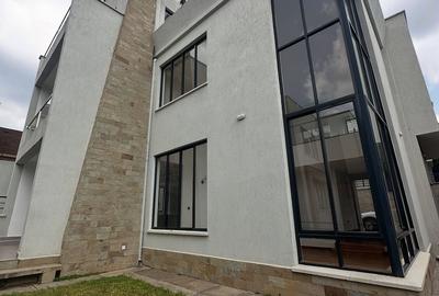 5 Bed Townhouse with En Suite at Maji Mazuri - 2