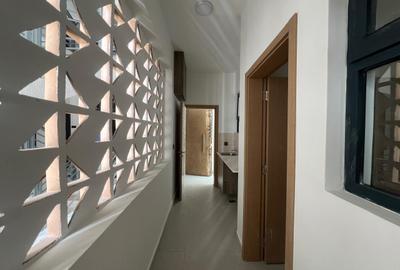 3 Bed Apartment with En Suite at Brookside Drive - 2