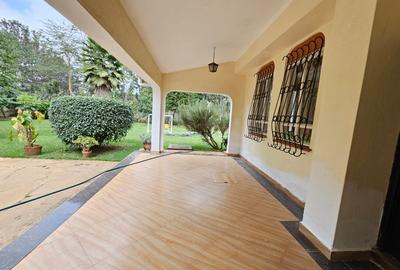 4 Bed House with En Suite in Hill View