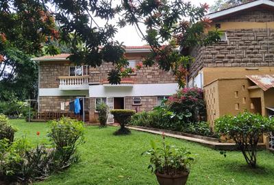 4 Bed House with En Suite in Rosslyn