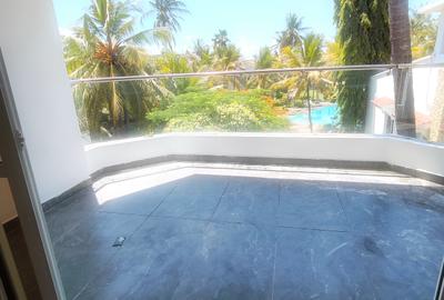 1 Bed Apartment with En Suite at Baobab Road - 2