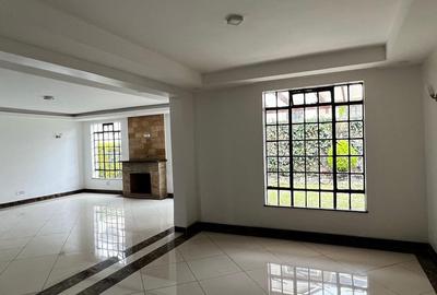 4 Bed Townhouse with En Suite in Kitisuru