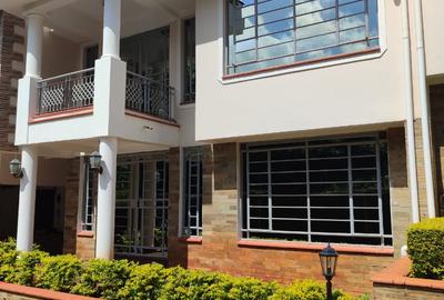 5 Bed House with En Suite at Kyuna