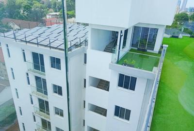 2 Bed Apartment with En Suite in Westlands Area