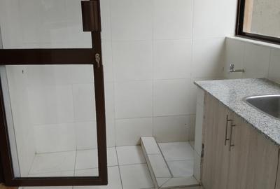 3 Bed Apartment with En Suite at Parklands - 2