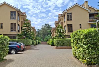 5 Bed Townhouse with En Suite in Lavington