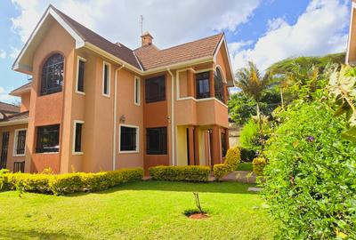 4 Bed Townhouse with En Suite at Lavington Green - 2