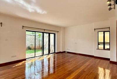 5 Bed Townhouse with En Suite in Kileleshwa - 2