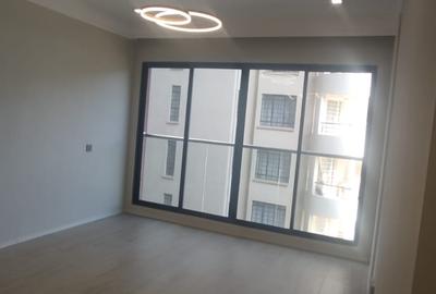 2 Bed Apartment with En Suite in Lavington