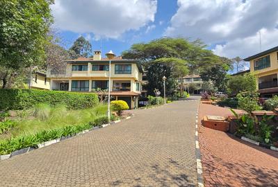 4 Bed Townhouse with En Suite in Kyuna - 2