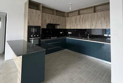 2 Bed Apartment with En Suite at Valley Arcade