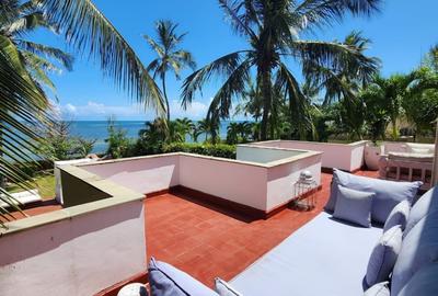 4 Bed House with En Suite at Malindi Beach - 4