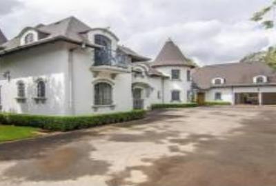 6 Bed House with En Suite in Kitisuru