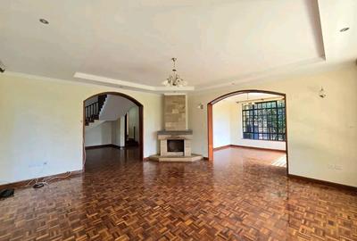 4 Bed Townhouse with En Suite in Lavington