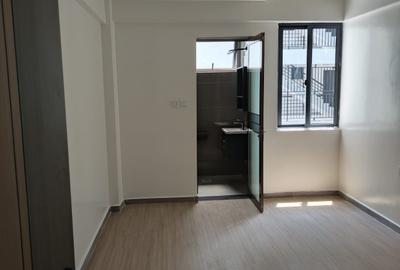 3 Bed Apartment with En Suite at Riverside - 3