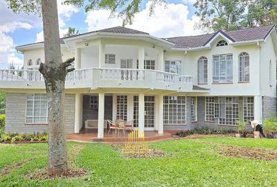 4 Bed House with En Suite in Runda