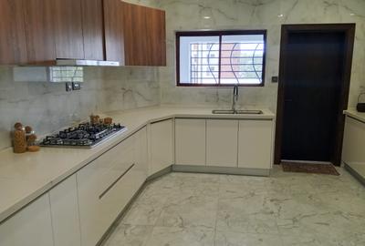 3 Bed Apartment with En Suite in Kileleshwa - 2