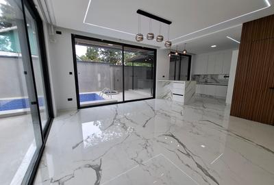 6 Bed Townhouse with En Suite in Lavington - 4
