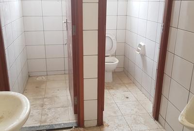 5,000 ft² Warehouse with Service Charge Included at Enterprise Road - 3