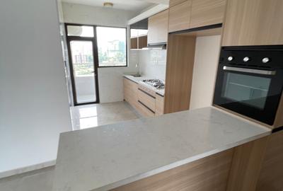 3 Bed Apartment with En Suite in Riverside - 3