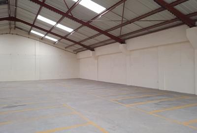 12,000 ft² Warehouse in Ruaraka
