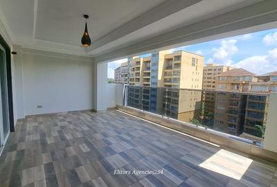 3 Bed Apartment with En Suite at Riverside Drive