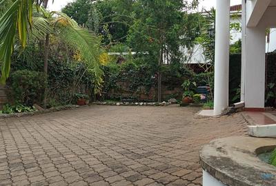 5 Bed Townhouse with En Suite at Grevillea Grove
