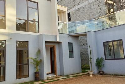 4 Bed Townhouse with En Suite in Kiambu Road