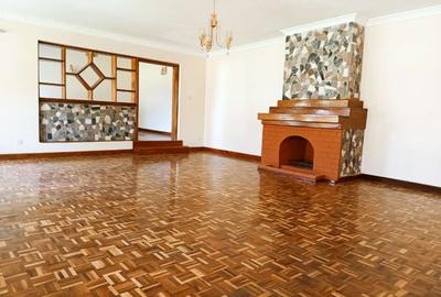 5 Bed House with En Suite in Loresho