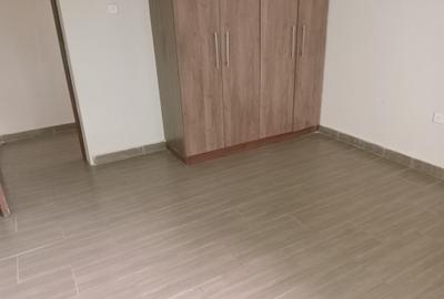 Serviced 2 Bed Apartment with En Suite in Runda