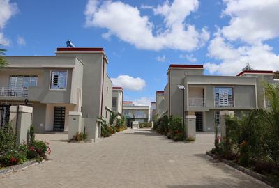 3 Bed Villa with En Suite in Kitengela