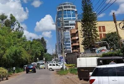 85,000 ft² Commercial Property with Lift at 4Th Parklands - 4