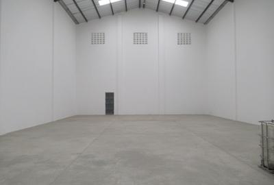 7,451 ft² Warehouse with Service Charge Included at Mlolongo - 4