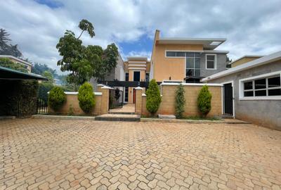 4 Bed House with En Suite in Karen